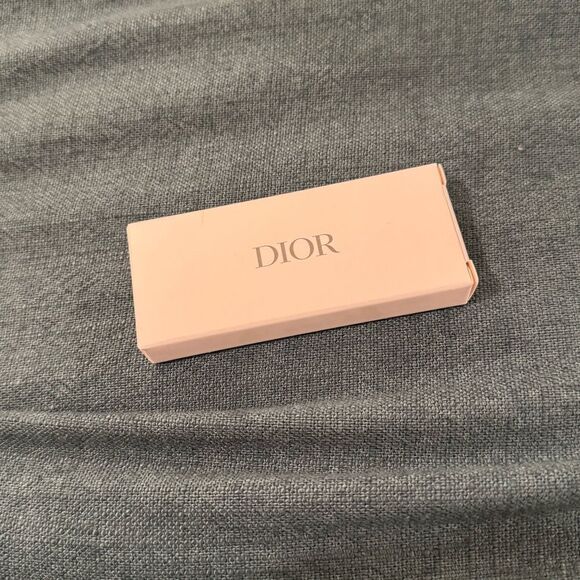 Dior Luxurious Gold J'Adore Keychain - Picture 3 of 3